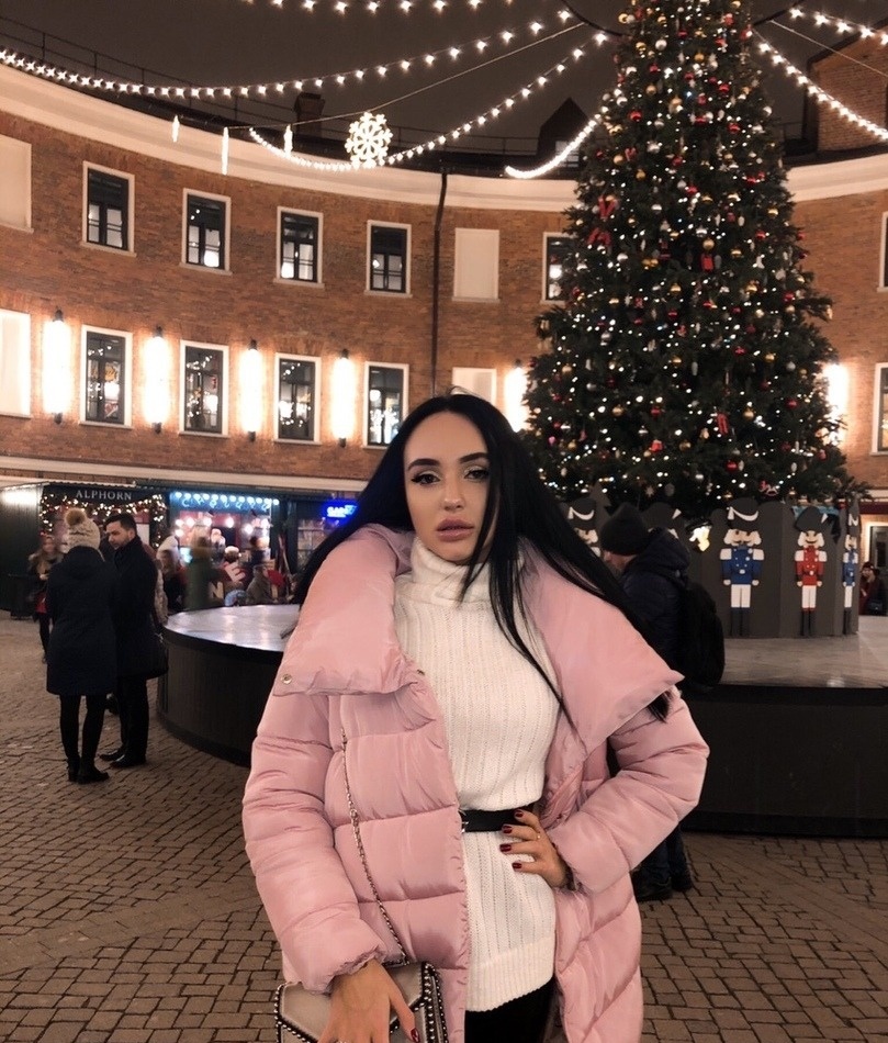 Арина привлекальеная девушка из Благодарного цена от 3000 руб