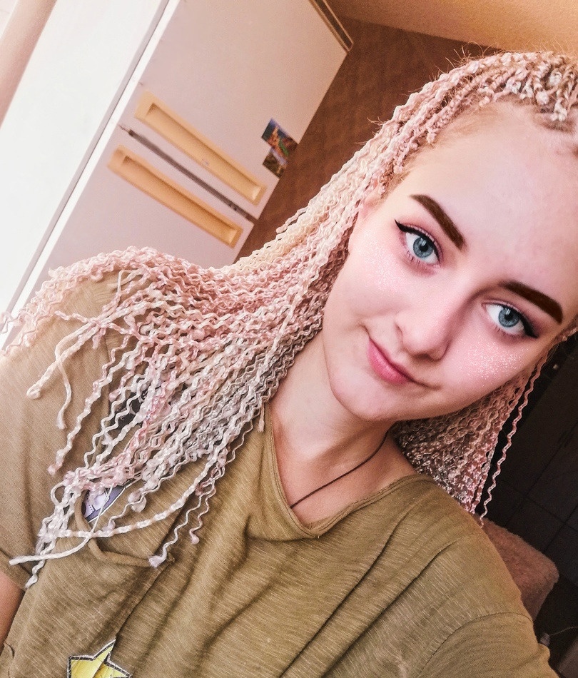 Ольга привлекальеная девушка из Благодарного цена от 3000 руб