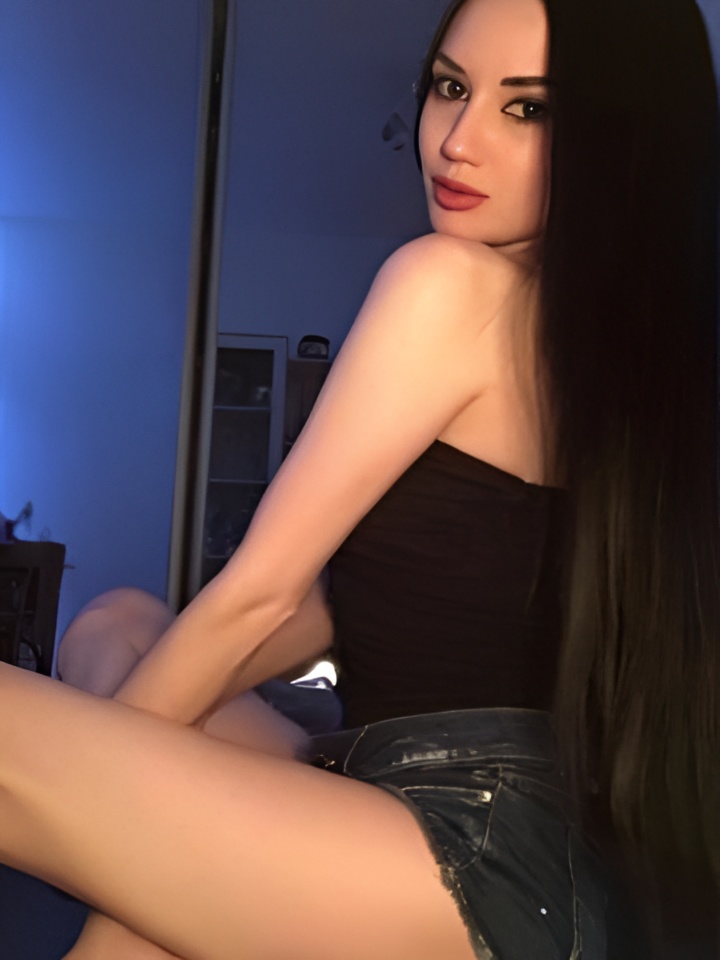 Индивидуалка Слава, доступна для личного знакомства от 1500 руб