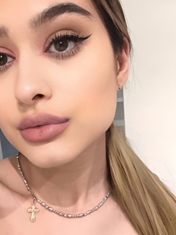 Марина привлекательная девушка из Благодарного цена от 4000 руб