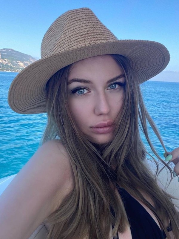 Алина привлекательная девушка из Благодарного цена от 3000 руб